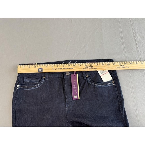 Gloria Vanderbilt Capri Pants Womens 10 Blue Jordyn Embroidered Pockets Mid Rise - Picture 15 of 16